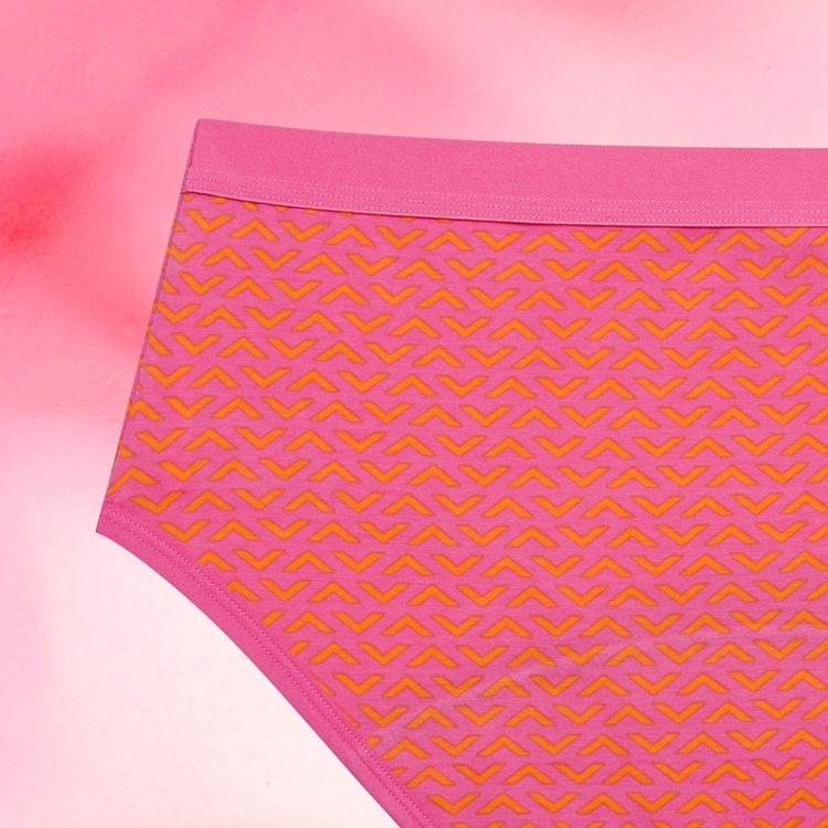 Teens Hipster Moderate Pink Design Detail Back Fluid 4